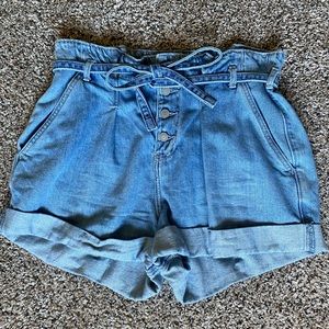 Hollister High Rise Mom Shorts